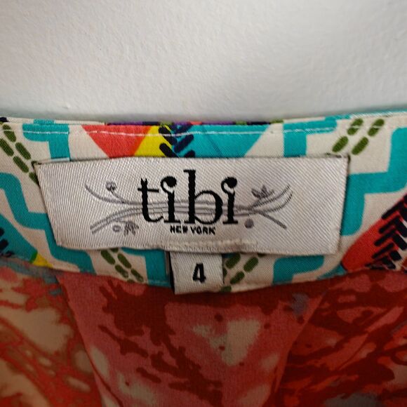 Tibi Eclectic Patterns V-Neck Short Sleeves 100% Silk Blouse Size 4 Boho Artsy - Picture 7 of 8